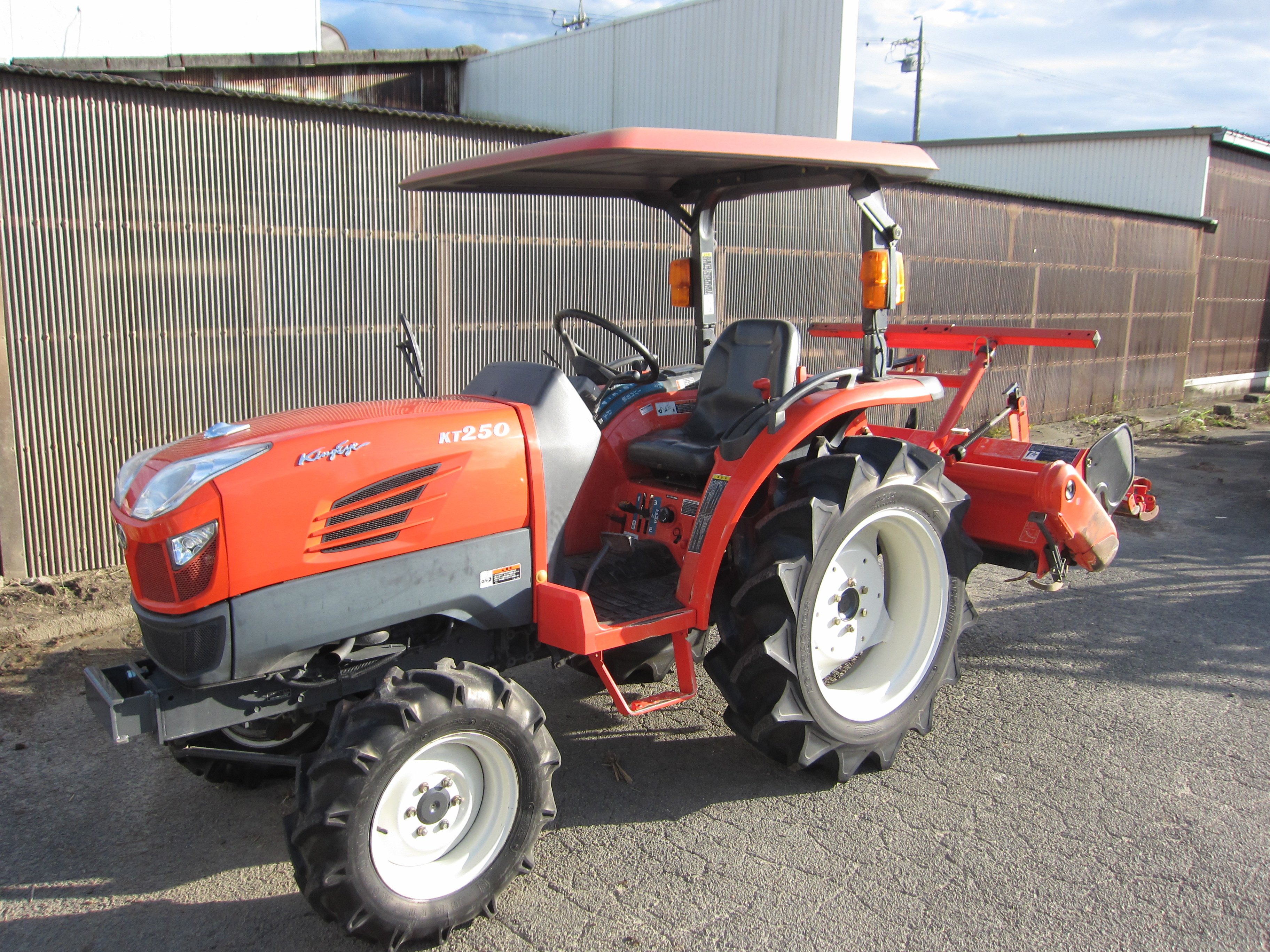 クボタ　トラクタ　KT250