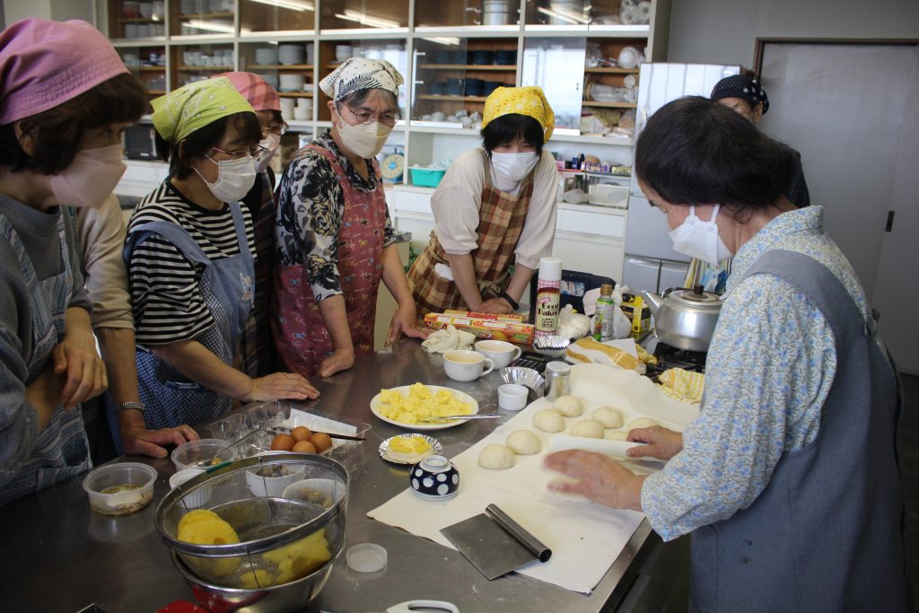 【女性部】パン作り教室を開催しました！